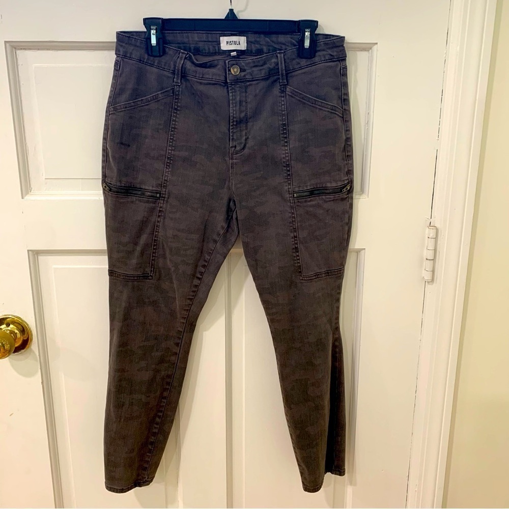 Women’s Pistola Camo Print Moto Style Skinny Multi Zipper Jeans Denim‎ Size 31